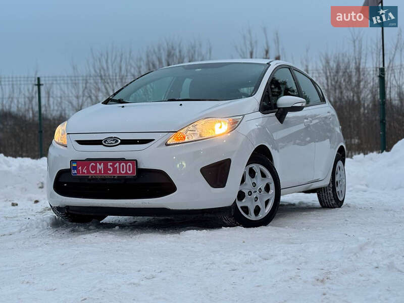 Хэтчбек Ford Fiesta 2013 в Дрогобыче