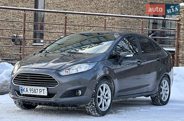 Седан Ford Fiesta 2014 в Киеве