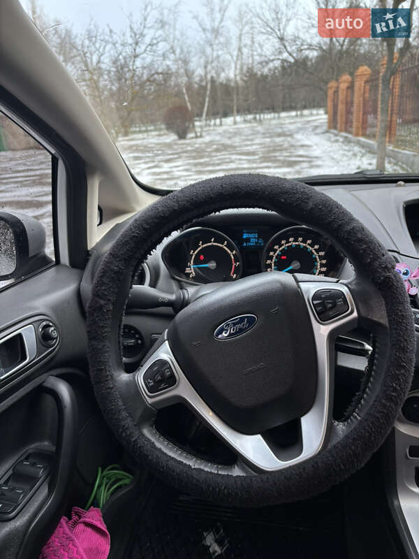 Хэтчбек Ford Fiesta 2014 в Николаеве