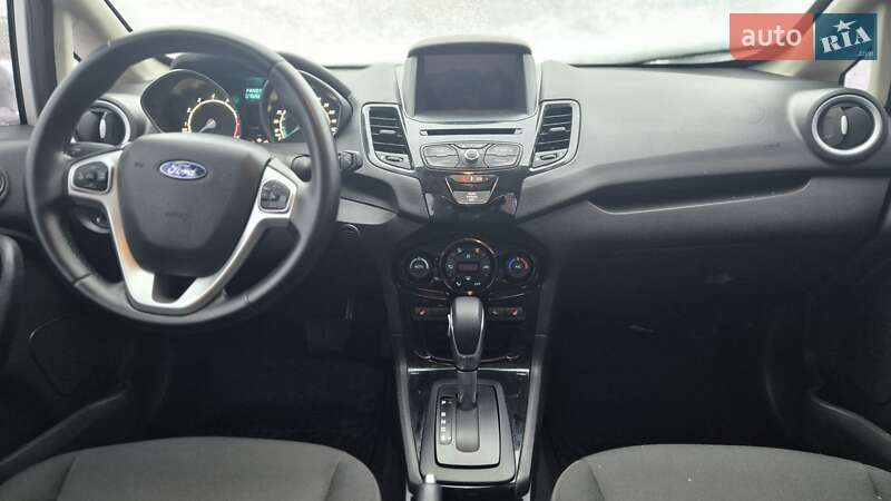 Седан Ford Fiesta 2017 в Киеве