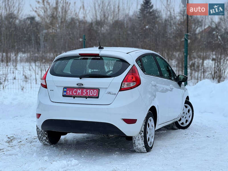 Хэтчбек Ford Fiesta 2013 в Дрогобыче