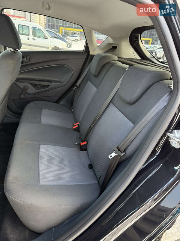Хетчбек Ford Fiesta 2011 в Києві