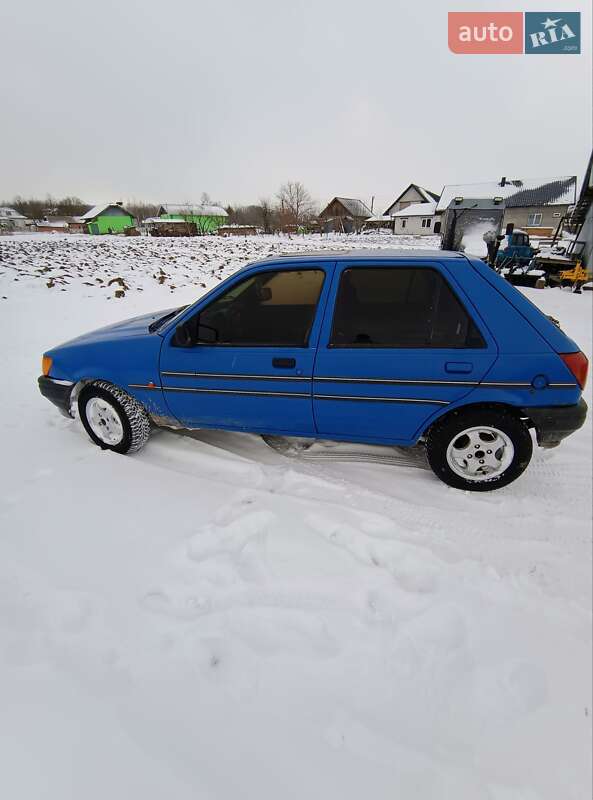 Хэтчбек Ford Fiesta 1991 в Заболотове