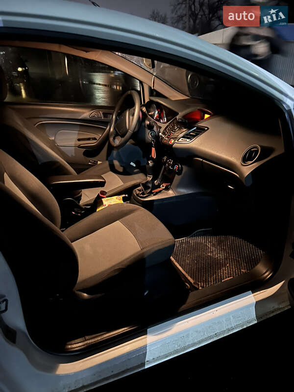 Хэтчбек Ford Fiesta 2009 в Березовке