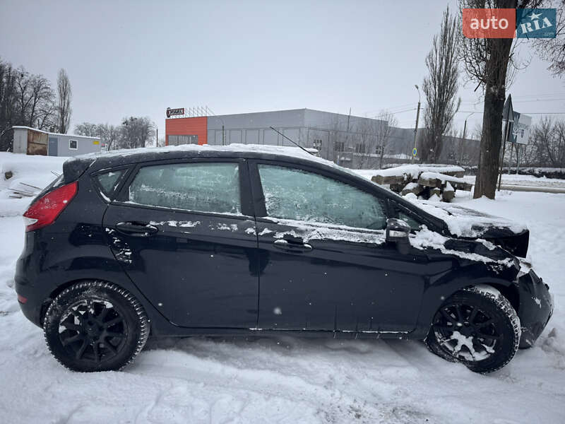 Хэтчбек Ford Fiesta 2011 в Хмельницком