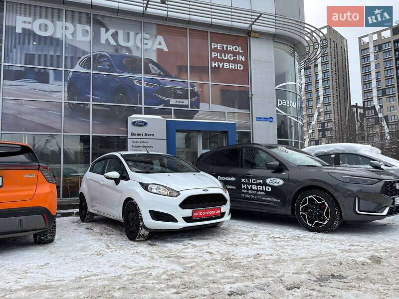 Хетчбек Ford Fiesta 2016 в Львові