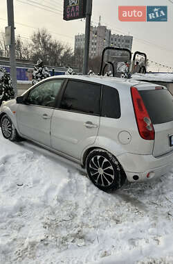 Хэтчбек Ford Fiesta 2006 в Запорожье