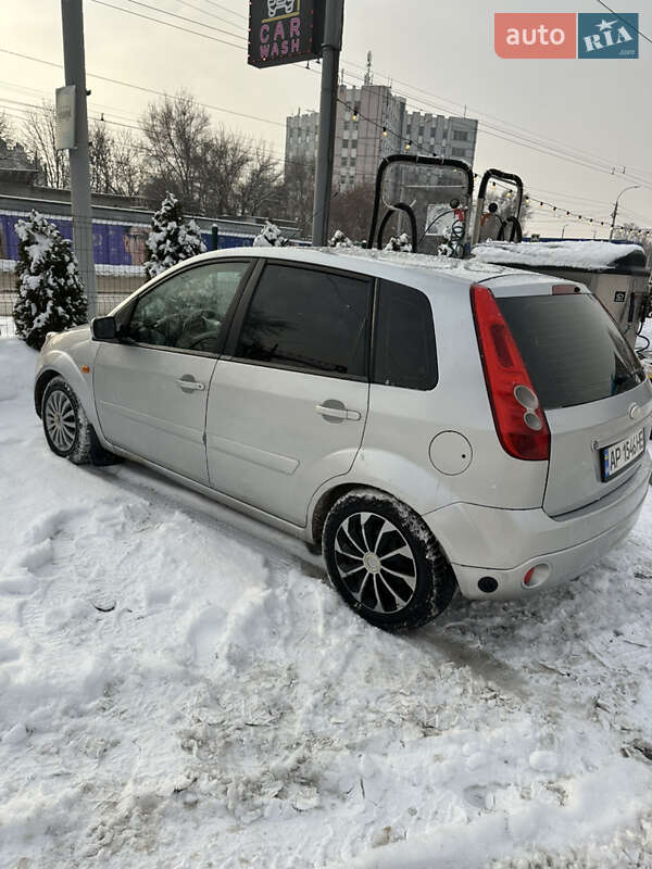 Хетчбек Ford Fiesta 2006 в Запоріжжі