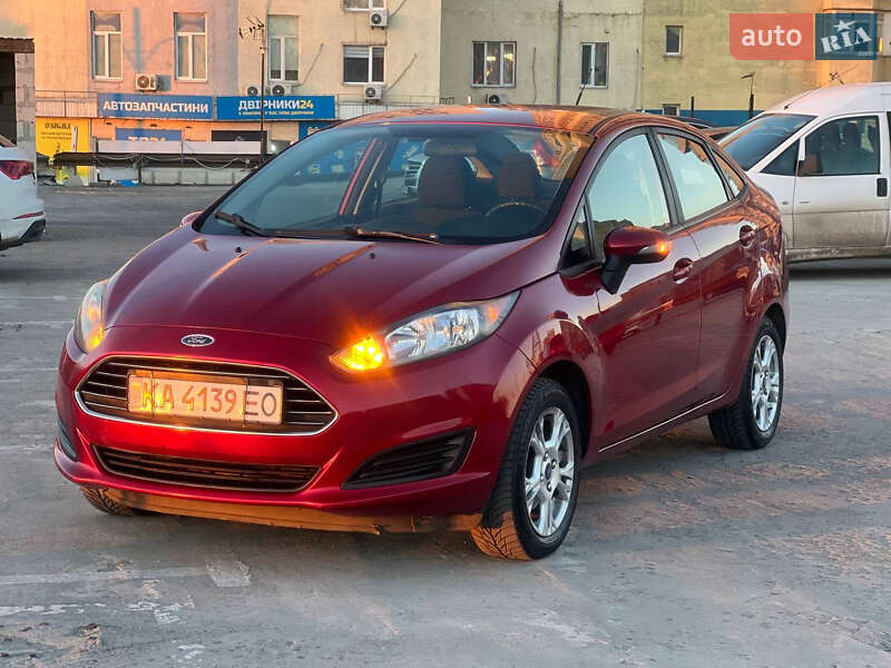 Седан Ford Fiesta 2014 в Киеве