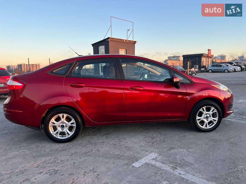 Седан Ford Fiesta 2014 в Киеве