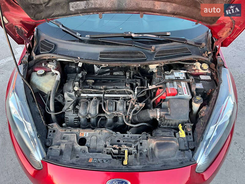 Седан Ford Fiesta 2014 в Киеве