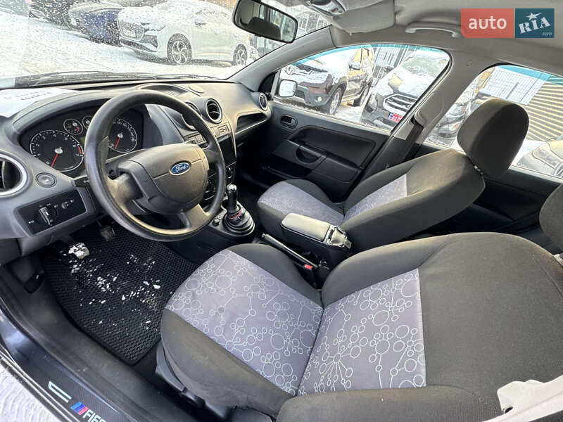 Хетчбек Ford Fiesta 2007 в Запоріжжі