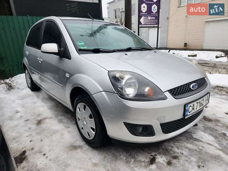 Хэтчбек Ford Fiesta 2007 в Умани