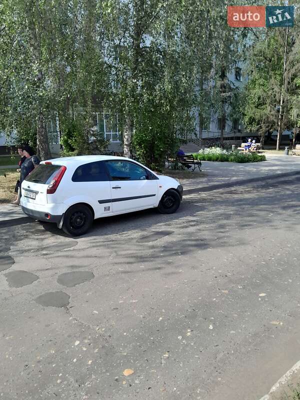 Хэтчбек Ford Fiesta 2007 в Харькове