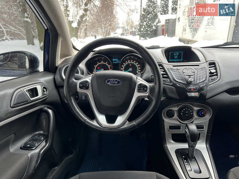 Седан Ford Fiesta 2016 в Хмельницком