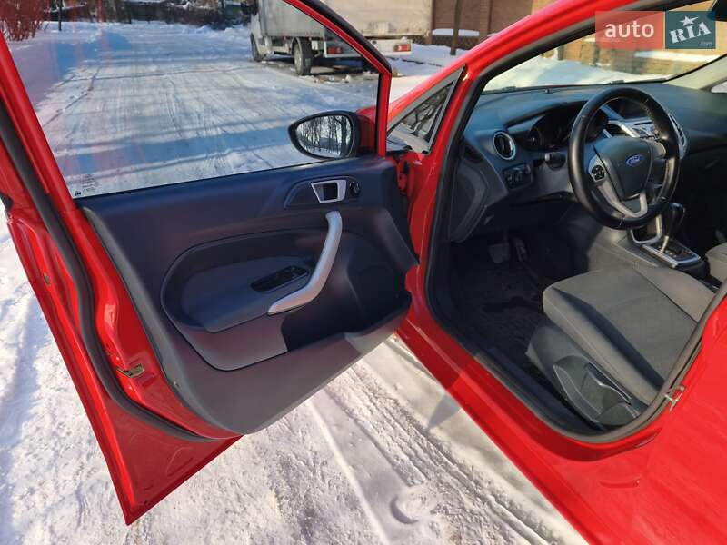 Хэтчбек Ford Fiesta 2012 в Харькове
