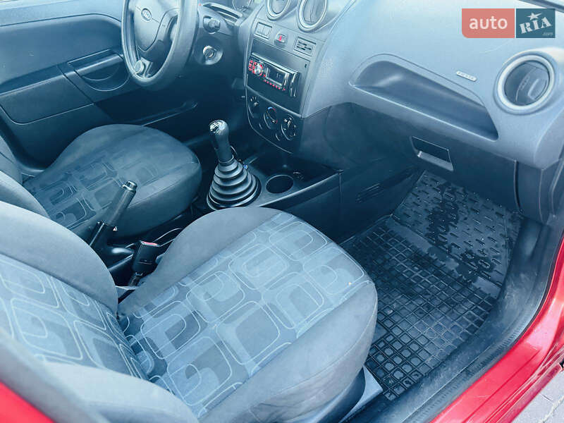 Хетчбек Ford Fiesta 2007 в Києві