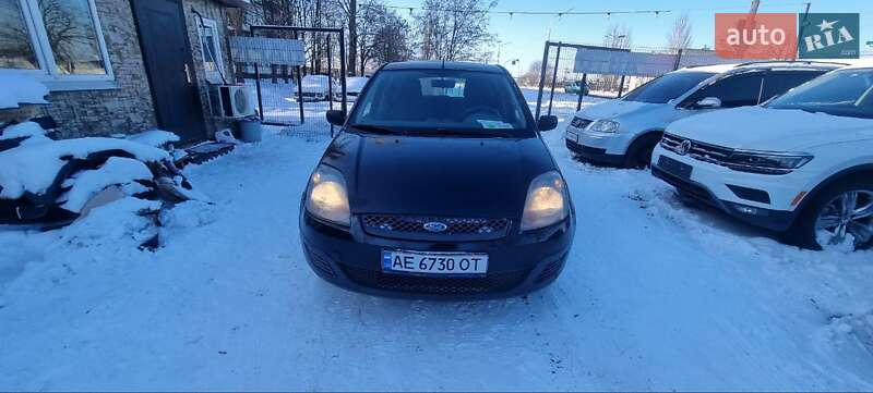 Хэтчбек Ford Fiesta 2007 в Павлограде
