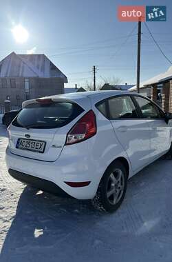 Хэтчбек Ford Fiesta 2013 в Маневичах