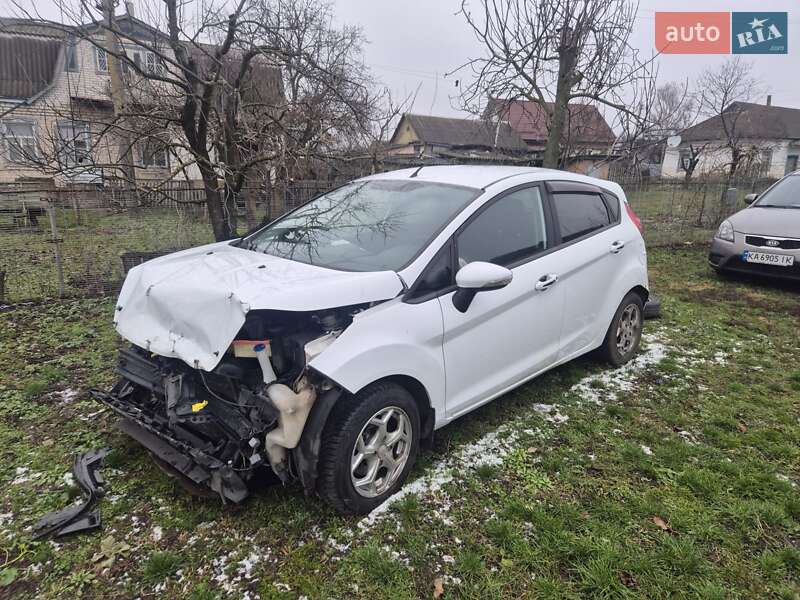 Хетчбек Ford Fiesta 2013 в Яготині