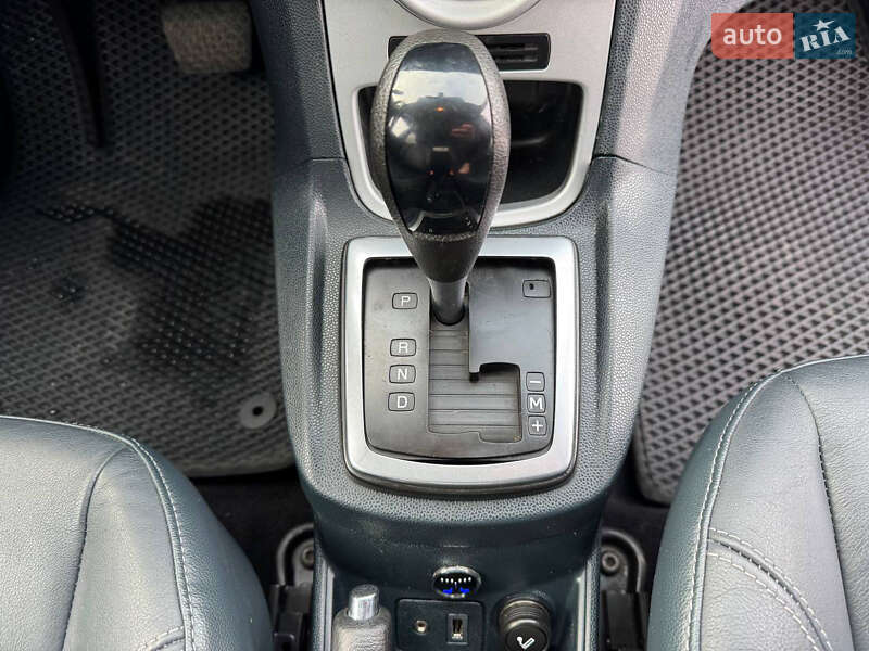 Хетчбек Ford Fiesta 2012 в Дніпрі