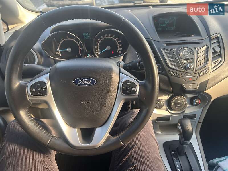Седан Ford Fiesta 2016 в Кременчуці фото 5 Седан Ford Fiesta 2016 в Кременчуці