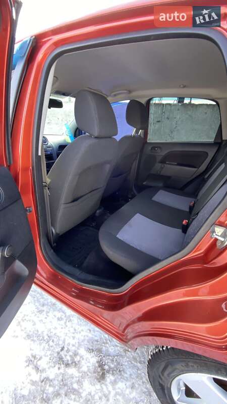 Хэтчбек Ford Fiesta 2007 в Днепре