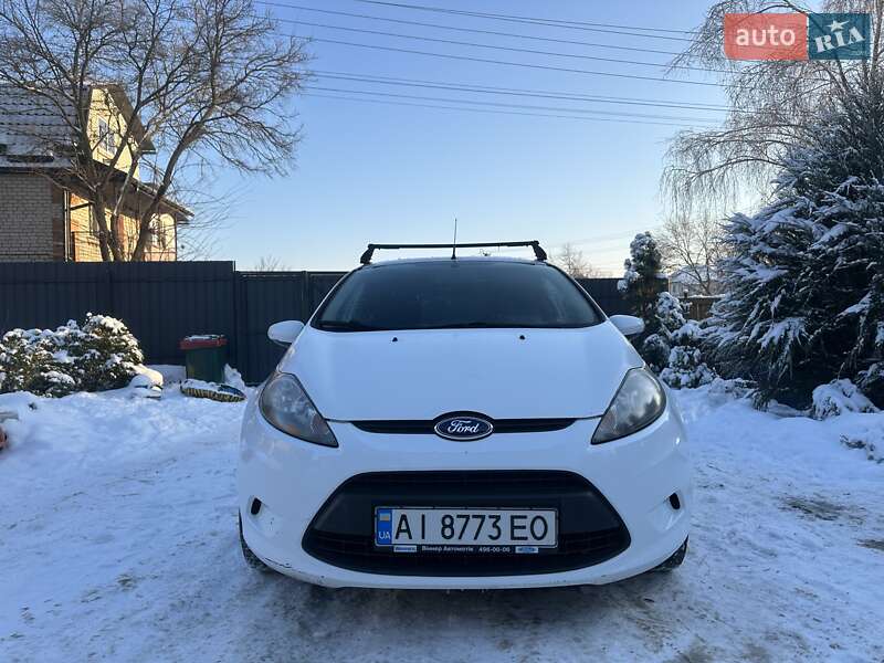 Хэтчбек Ford Fiesta 2012 в Фастове фото 2 Хэтчбек Ford Fiesta 2012 в Фастове
