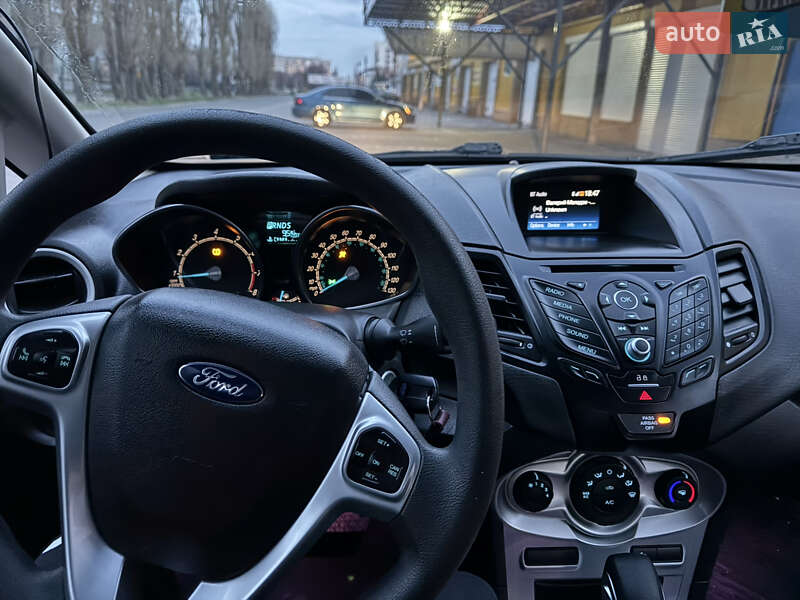 Седан Ford Fiesta 2018 в Черкасах фото 5 Седан Ford Fiesta 2018 в Черкасах
