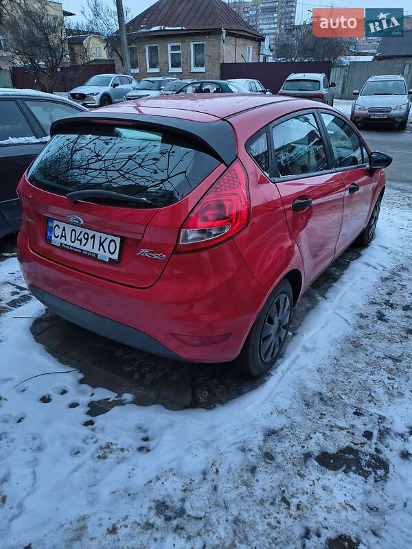 Хетчбек Ford Fiesta 2011 в Черкасах фото 4 Хетчбек Ford Fiesta 2011 в Черкасах