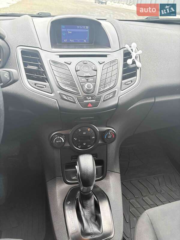Хетчбек Ford Fiesta 2016 в Мукачевому фото 3 Хетчбек Ford Fiesta 2016 в Мукачевому