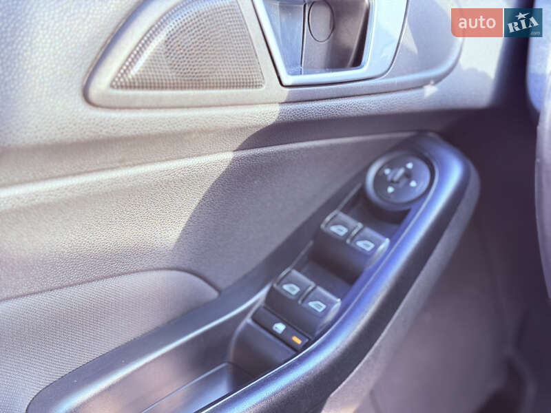 Хэтчбек Ford Fiesta 2017 в Харькове