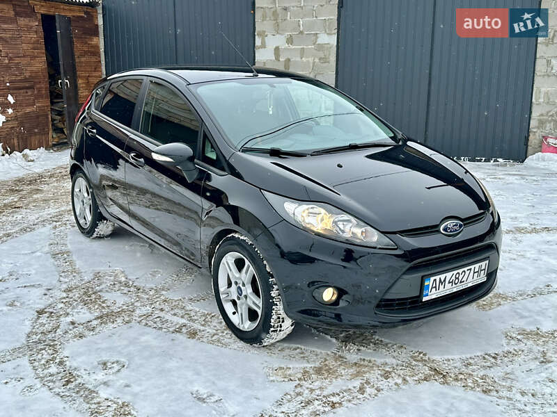 Хетчбек Ford Fiesta 2011 в Житомирі