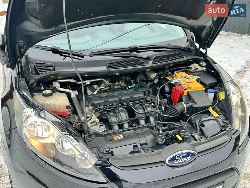Хетчбек Ford Fiesta 2011 в Житомирі