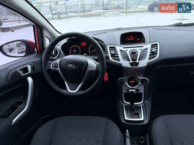 Хетчбек Ford Fiesta 2012 в Києві фото 14 Хетчбек Ford Fiesta 2012 в Києві