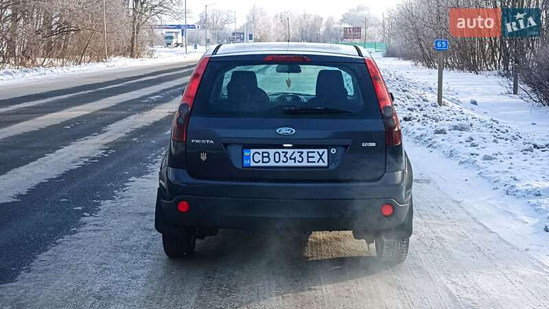 Хэтчбек Ford Fiesta 2007 в Мене