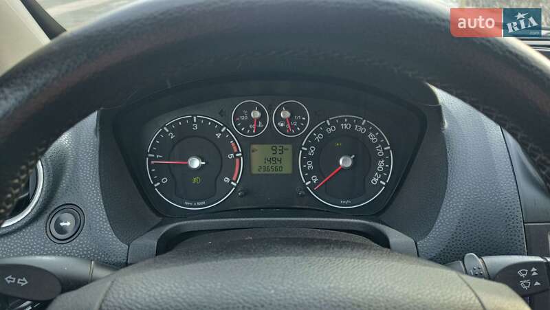 Хэтчбек Ford Fiesta 2007 в Мене