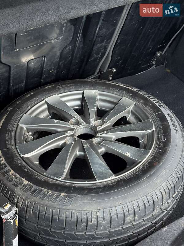 Хэтчбек Ford Fiesta 2006 в Сумах