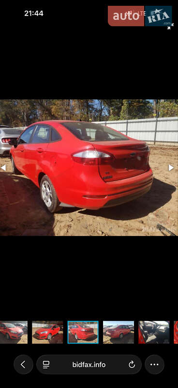 Седан Ford Fiesta 2016 в Львове