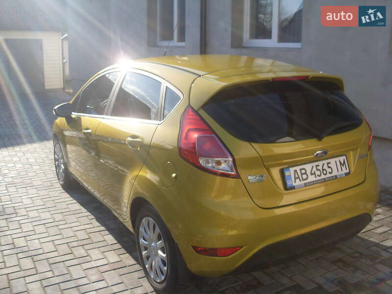 Хэтчбек Ford Fiesta 2013 в Чернигове