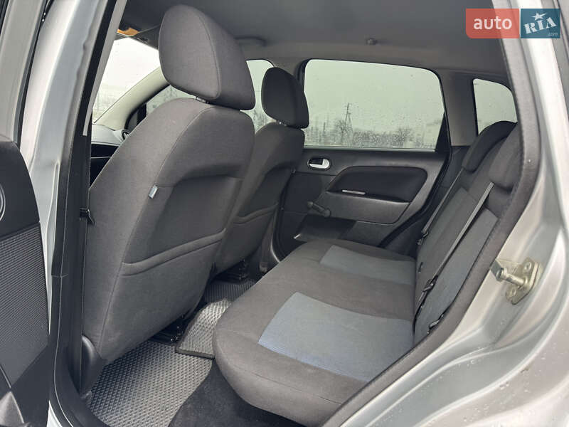 Хетчбек Ford Fiesta 2008 в Дніпрі фото 15 Хетчбек Ford Fiesta 2008 в Дніпрі