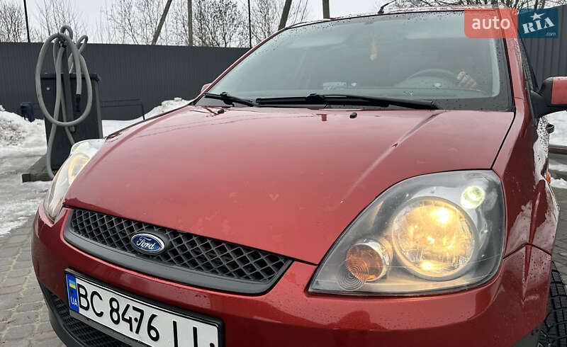 Хетчбек Ford Fiesta 2008 в Дрогобичі