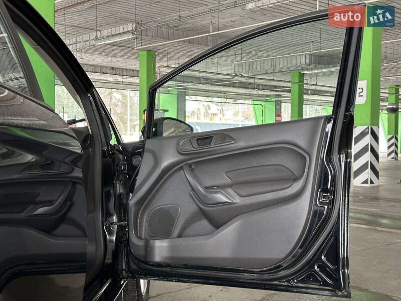 Седан Ford Fiesta 2018 в Києві фото 12 Седан Ford Fiesta 2018 в Києві