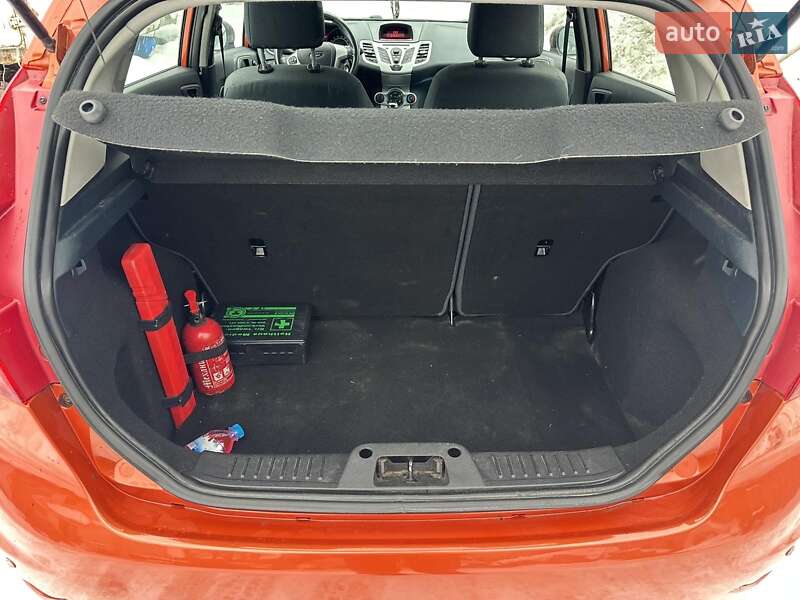 Хэтчбек Ford Fiesta 2011 в Киеве фото 8 Хэтчбек Ford Fiesta 2011 в Киеве