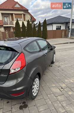 Хэтчбек Ford Fiesta 2016 в Ужгороде