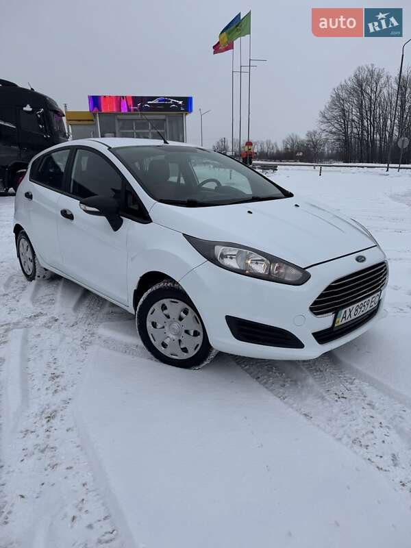 Хетчбек Ford Fiesta 2013 в Люботині