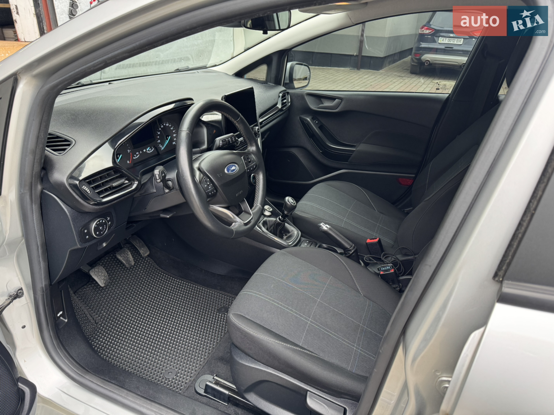 2020 Ford Fiesta - мініатюра 19