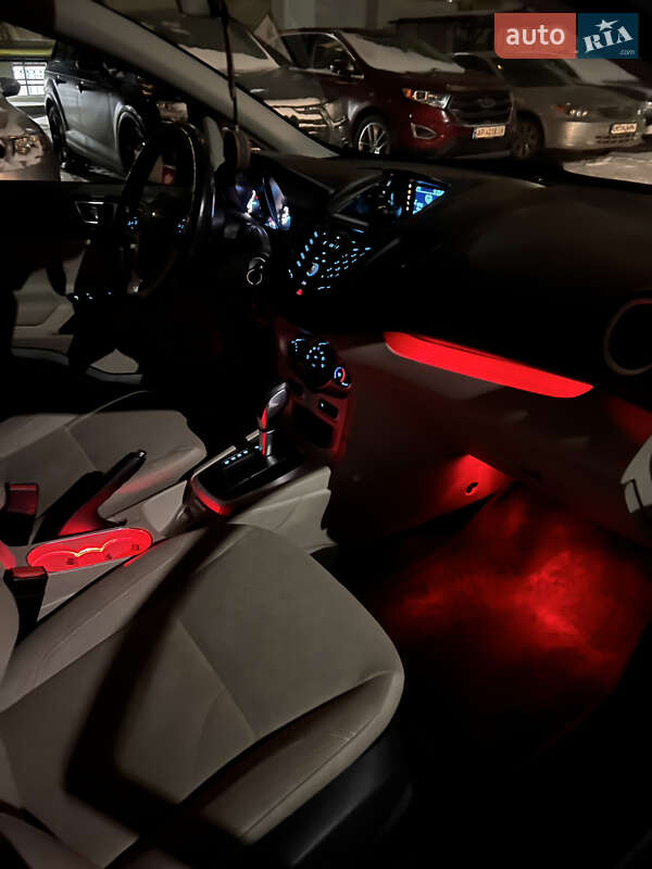 Хетчбек Ford Fiesta 2016 в Львові