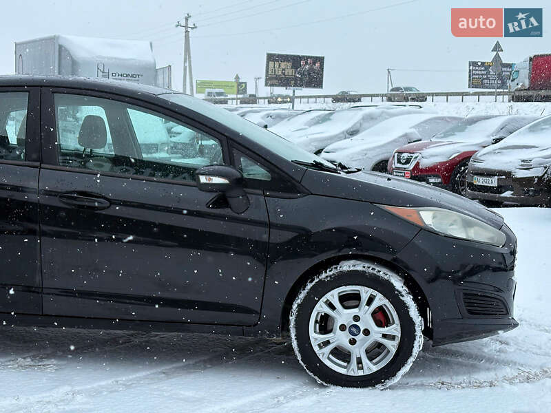 Хетчбек Ford Fiesta 2016 в Львові