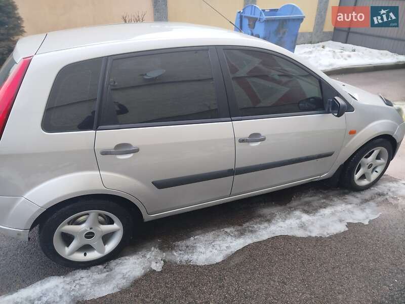 Хэтчбек Ford Fiesta 2008 в Мукачево